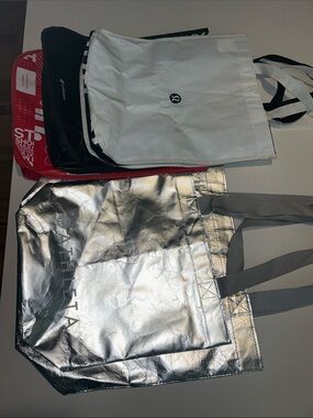 Lululemon/Athleta Bundle of 5 reusable shopping bags